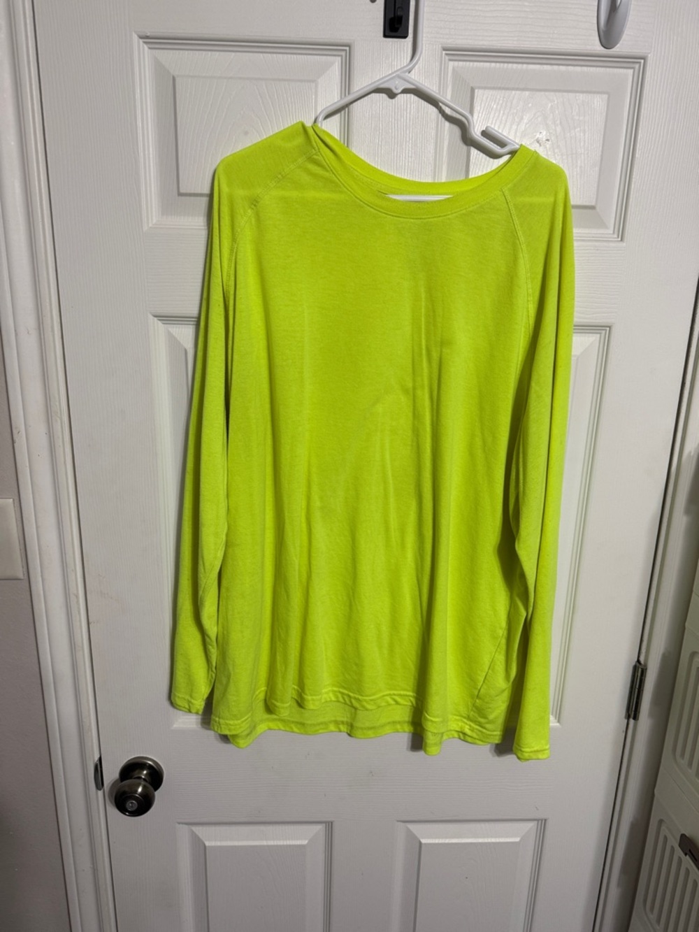 Men's Long-Sleeve Crew Neck Top in Neon Lime - Unbranded